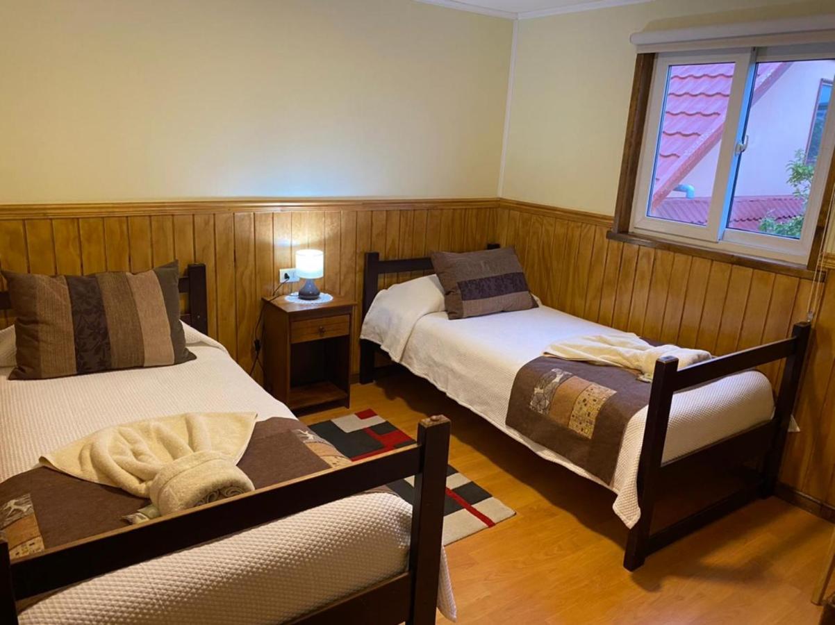 Hostal America En Пуерто Наталес Екстериор снимка