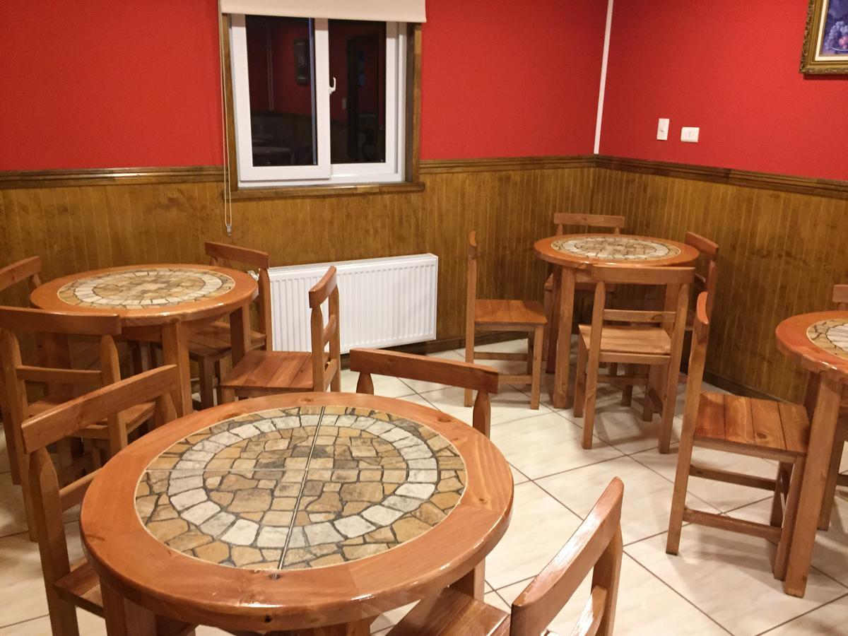 Hostal America En Пуерто Наталес Екстериор снимка