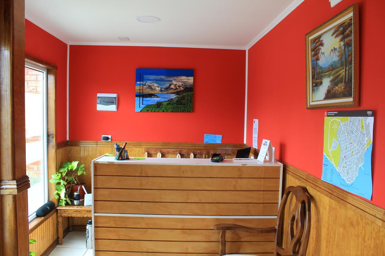 Hostal America En Пуерто Наталес Екстериор снимка