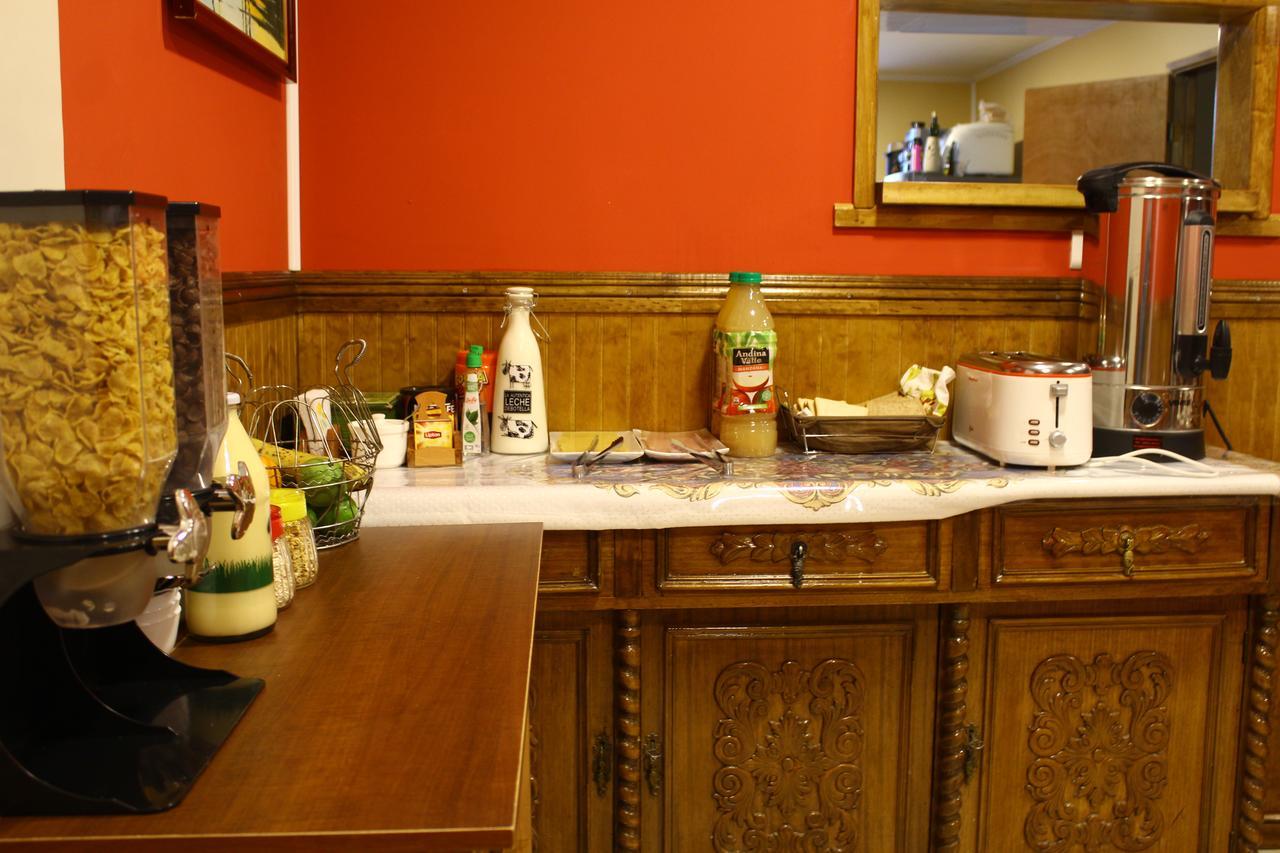Hostal America En Пуерто Наталес Екстериор снимка